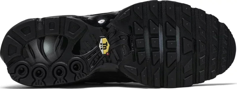 Nike Air Max Plus TN - Triple Black - Hectic Kixs