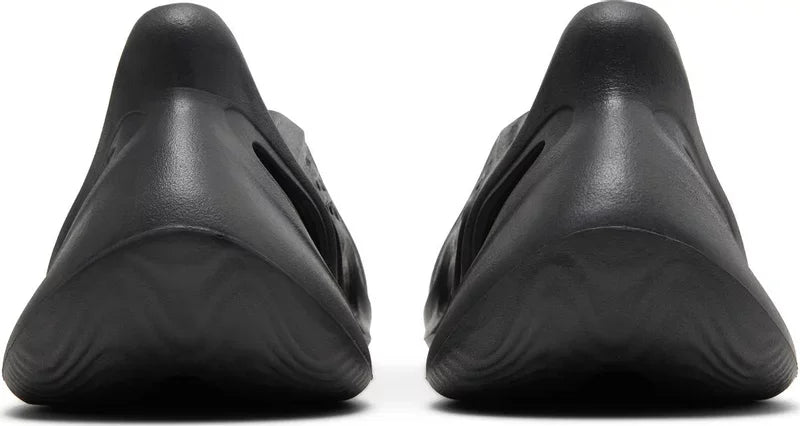 Yeezy Foam Runner - Onyx - Hectic Kixs