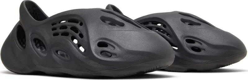 Yeezy Foam Runner - Onyx - Hectic Kixs