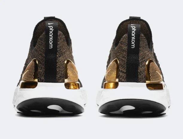 Nike React Phantom Run Flyknit 2 PRM - Black Metallic Gold (W) - Hectic Kixs