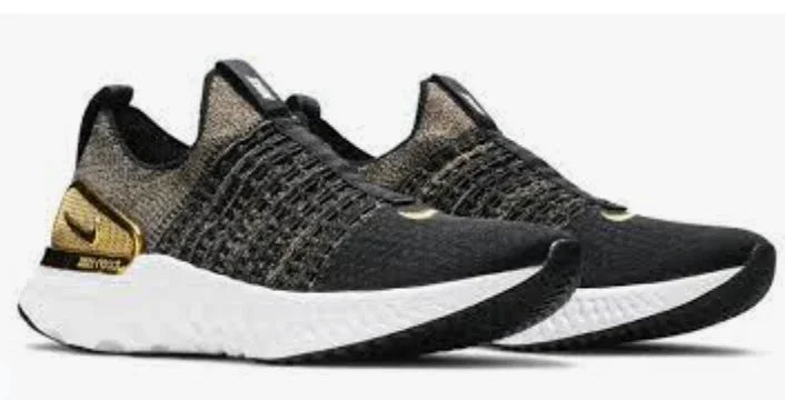 Nike React Phantom Run Flyknit 2 PRM - Black Metallic Gold (W) - Hectic Kixs