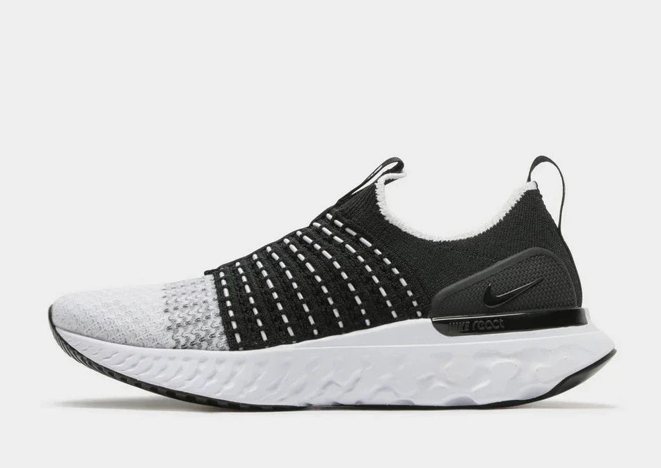 Nike React Phantom Run Flyknit 2 - Black/White (W) - Hectic Kixs