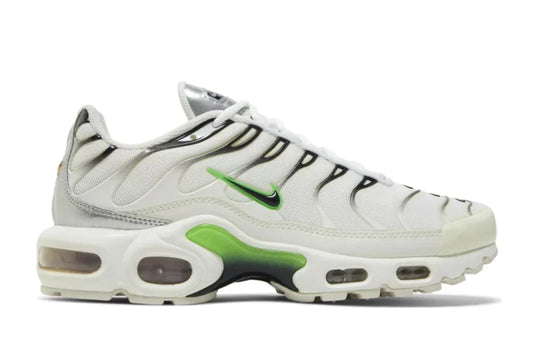 Nike Air Max Plus TN - White Green Strike (W) - Hectic Kixs