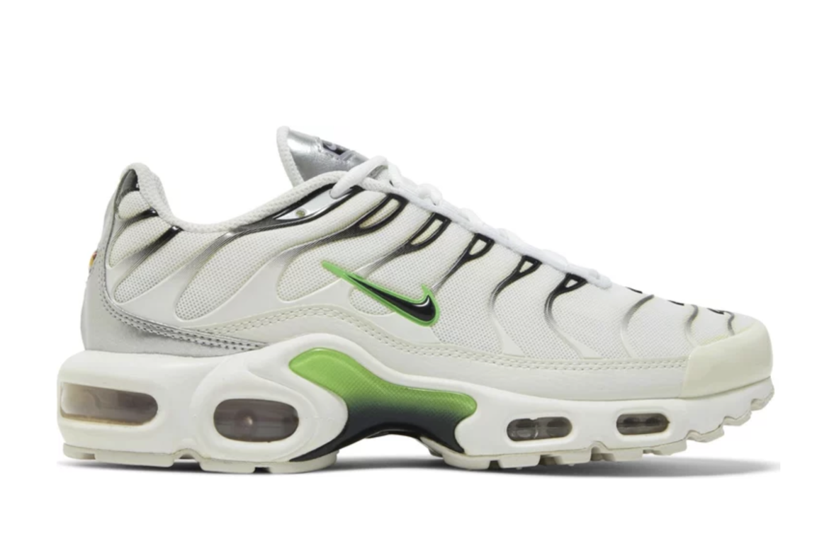 Nike Air Max Plus TN - White Green Strike (W)